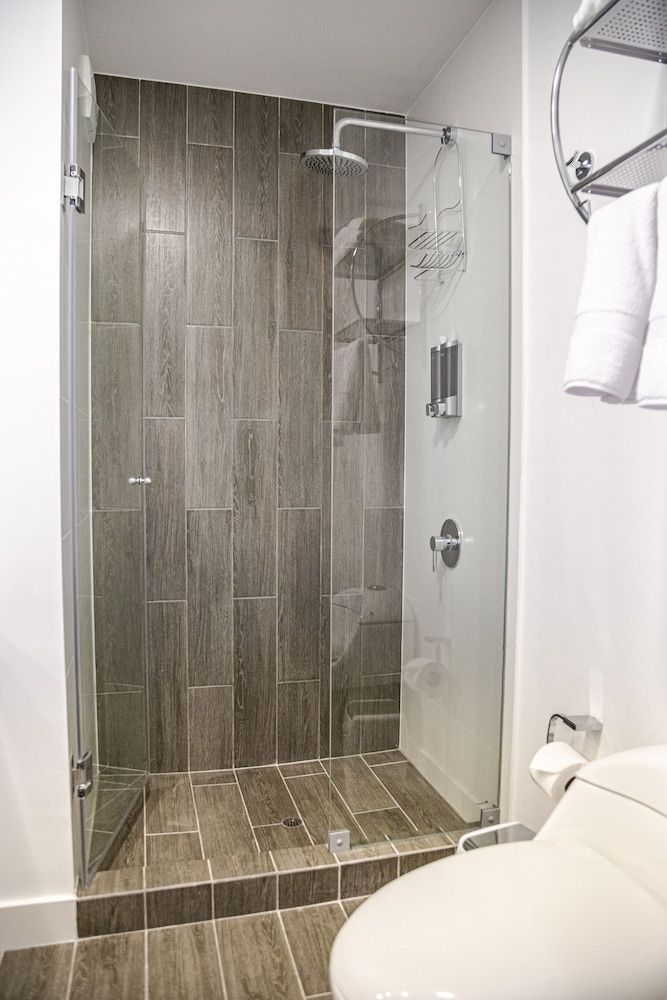 Trendy Host 360  Miraflores Deluxe Apartment, 2 Bedrooms, Non Smoking, Balcony 21