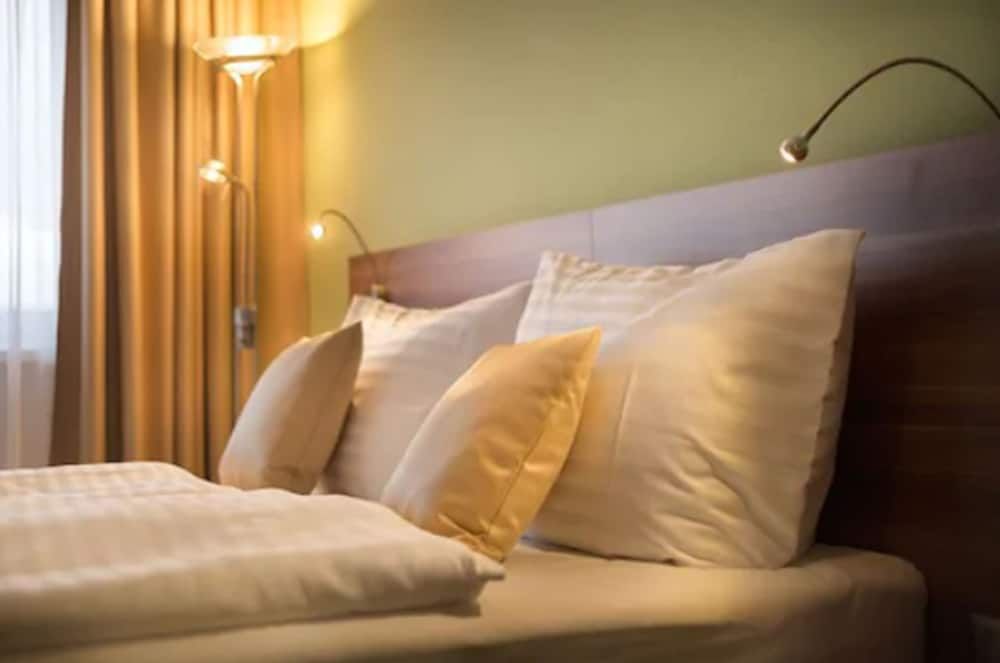 Kurhotel Pyramide Sibyllenbad Double Room 2