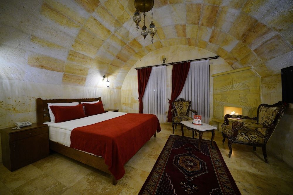 undefined Balloon Cave Hotel