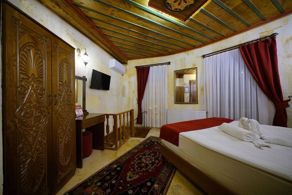 undefined Balloon Cave Hotel 5