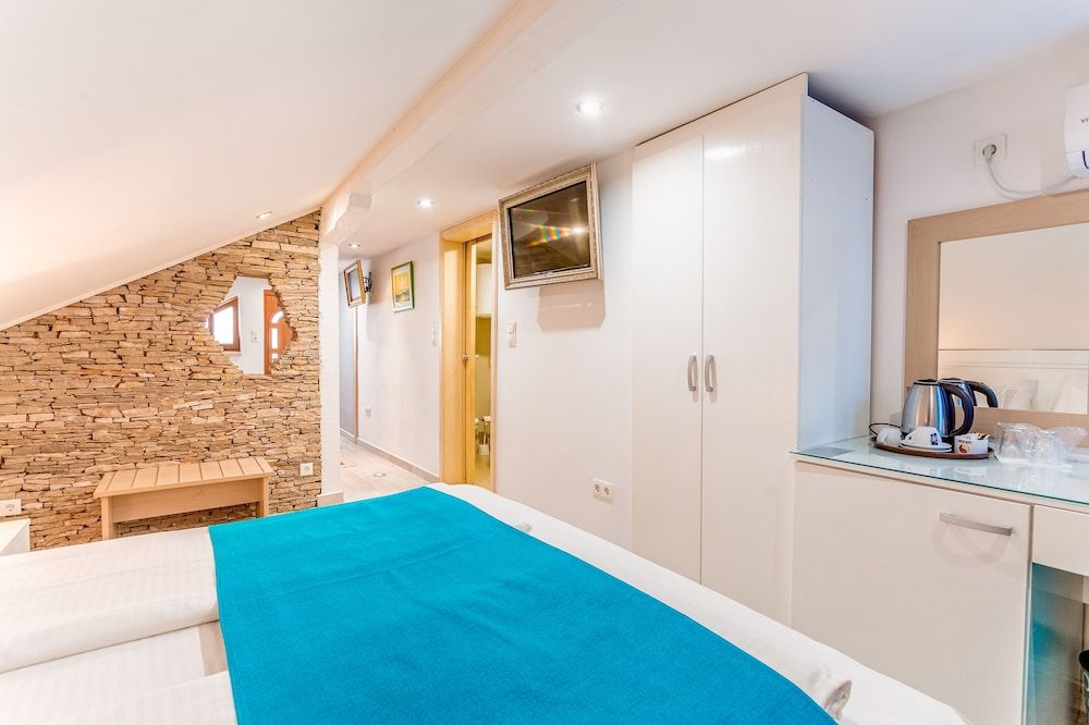 Hotel-Restaurant Kriva Cuprija Superior Double Room 7