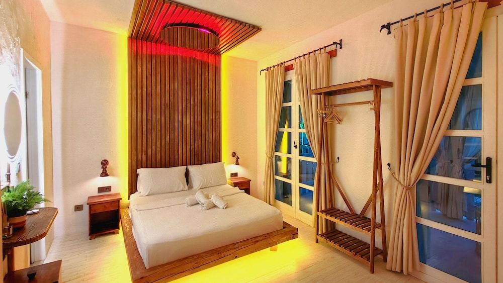 Banana Alaçatı Food & Stay - Adults Only Executive Double Room 3