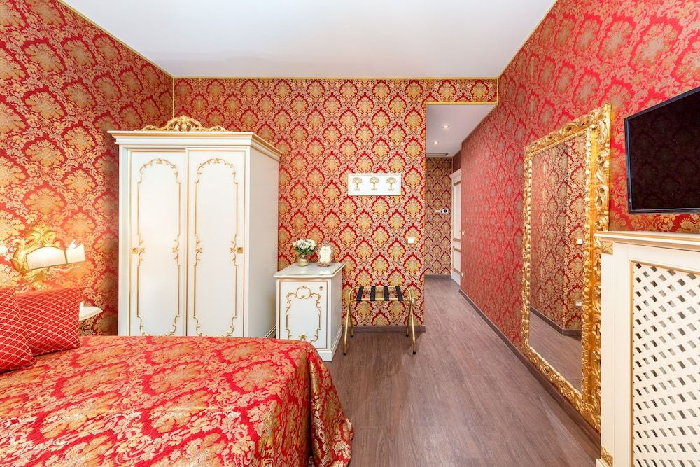 La Veneziana Boutique Rooms Queen Room 5