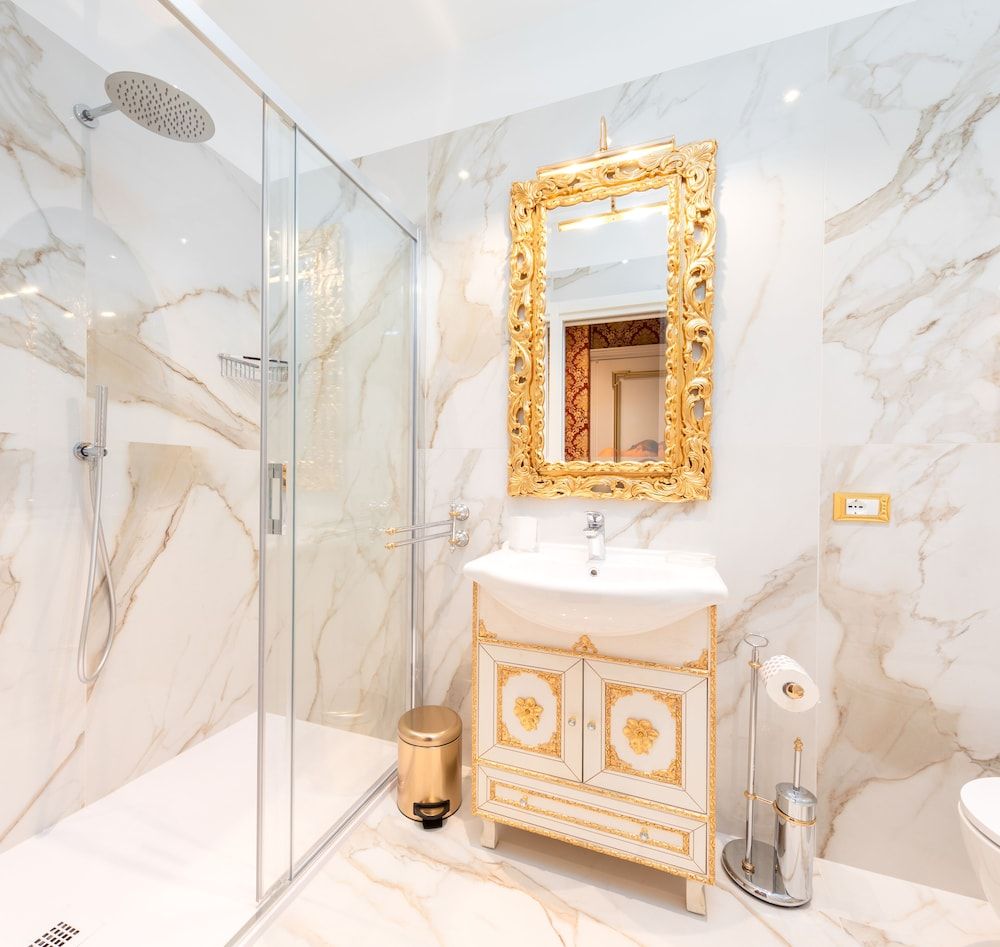 La Veneziana Boutique Rooms Queen Room 4