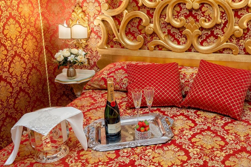 La Veneziana Boutique Rooms Queen Room 2