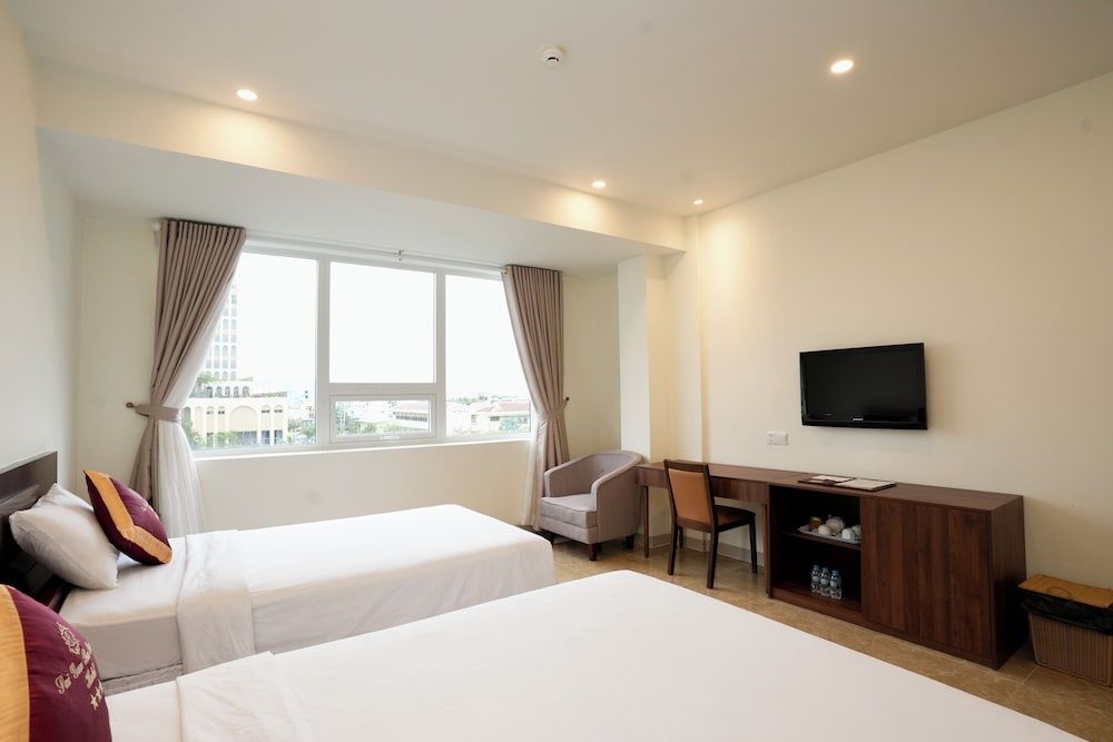 Sai Gon Bac Lieu Hotel Deluxe Triple Room 2