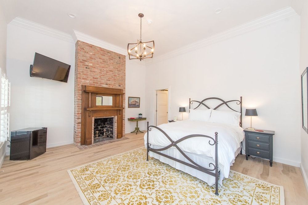 Benson Guest House Exclusive Single Room 3