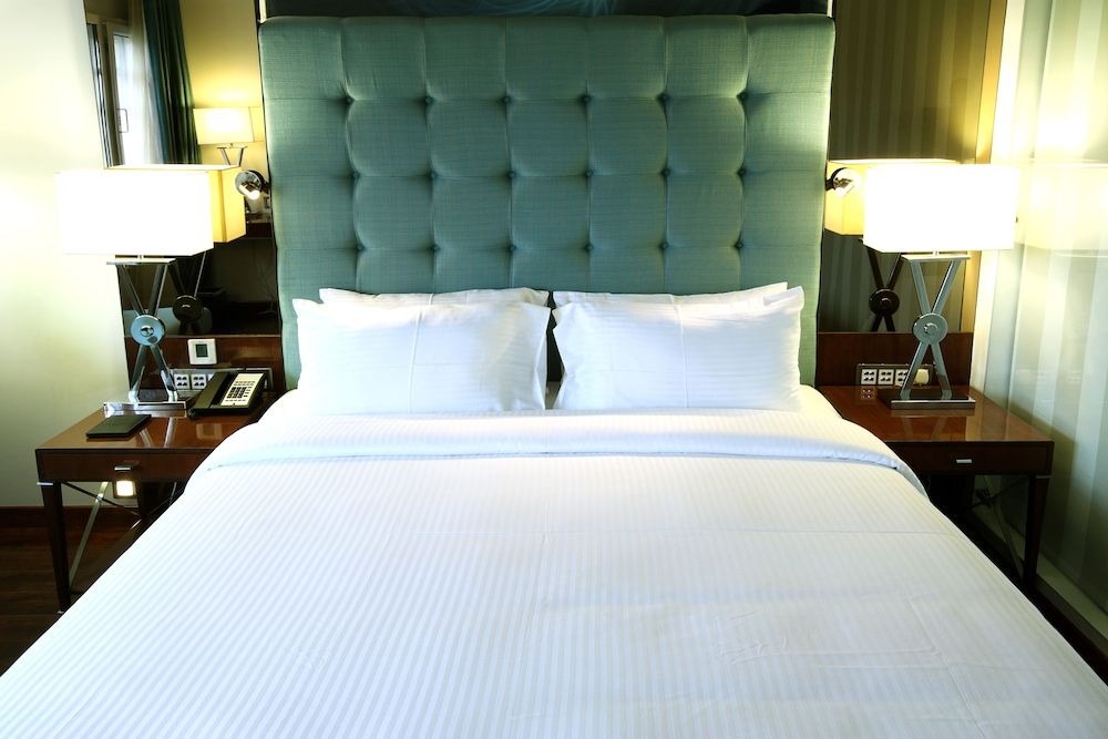 The Elanza Hotel Deluxe Room 4