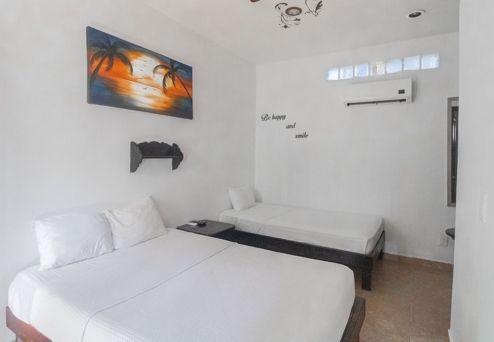 Moonshine Hotel Standard Double Room, Multiple Beds, Non Smoking, Pool View (Junior Suite) 8