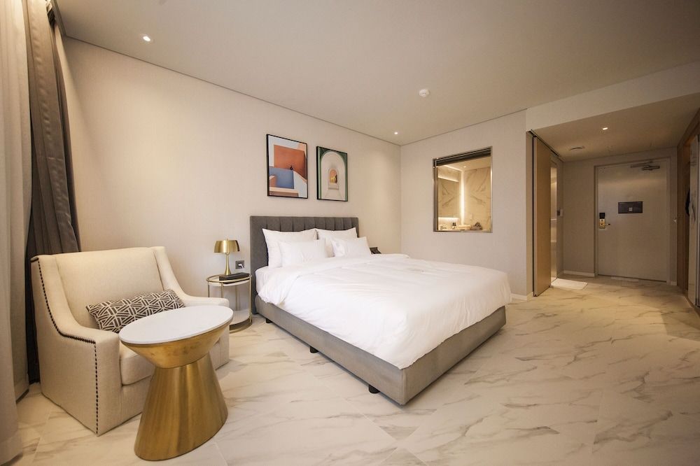 Hotel Londoner Yongwon Royal Suite 4