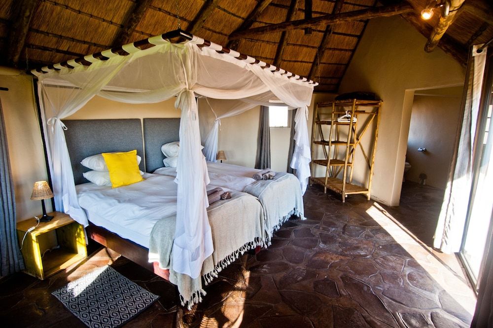 Palmwag Lodge Tented Chalet 4