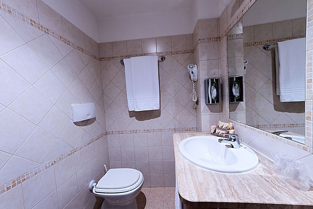 Roma Domus Hotel Standard Double Room Single Use 6