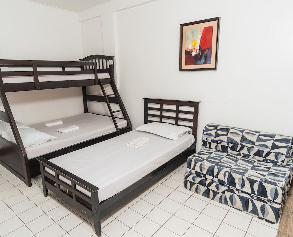 Quezon Premier Hotel Lucena Family Room 2