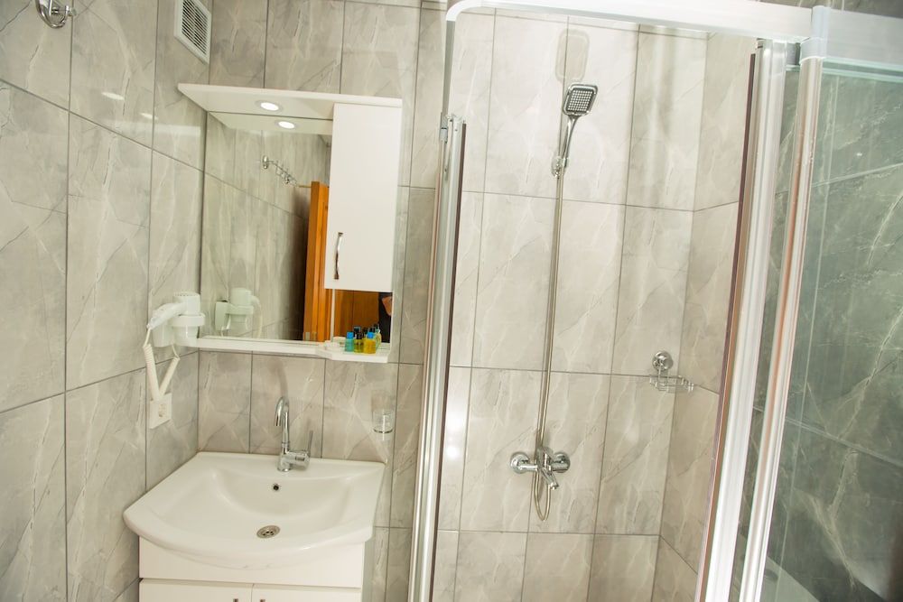 The Peraport Hotel Economy Room 6