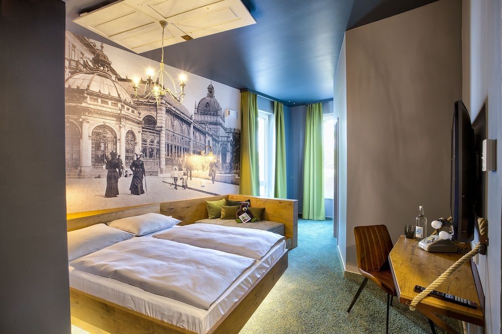 tinyTwice Hotel Wiesbaden Comfort Double Room ("Comfy")