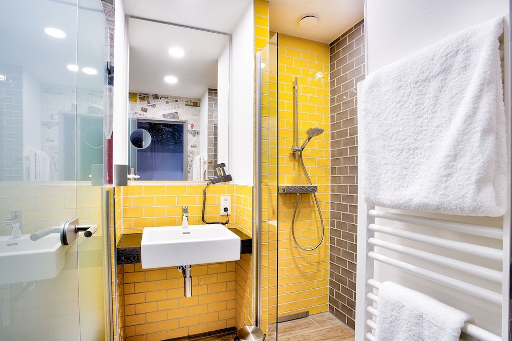 tinyTwice Hotel Wiesbaden Double Room, Kitchenette ("Tasty") 4