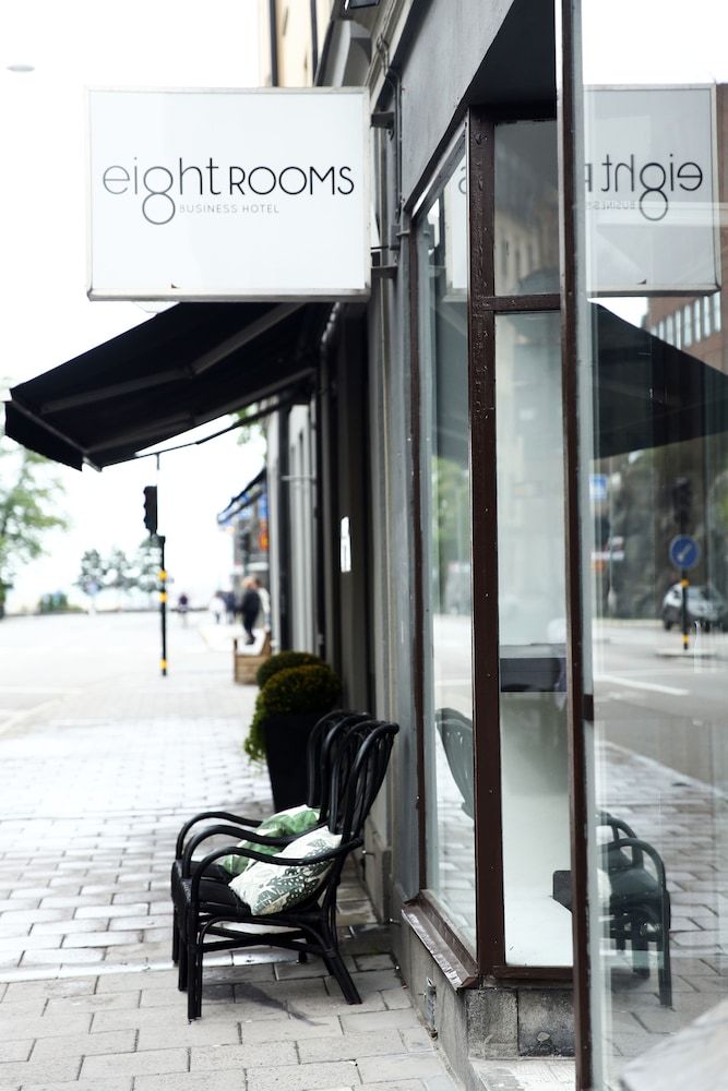 undefined Eight Rooms 6