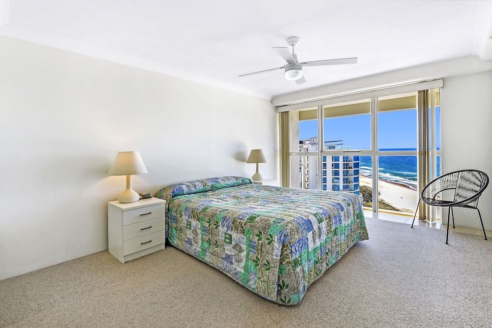 Talisman Apartments 1 Bedroom Superior Ocean View Apartment 2