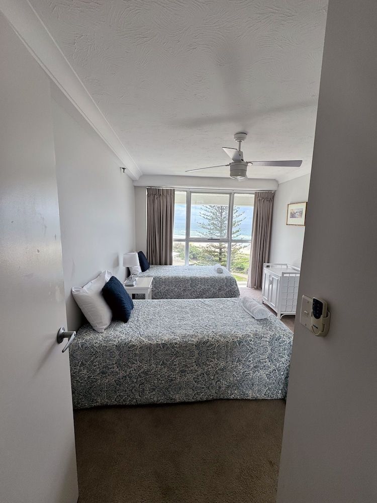 Talisman Apartments 2 Bedroom Ocean View Apartment 5