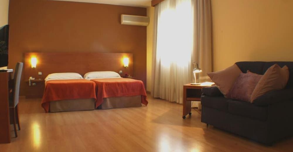 Torre Monreal Hotel Twin Room