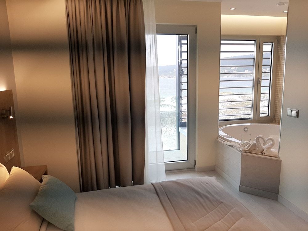 Hotel O Nautico Luxury Double Room, Hot Tub, Sea View