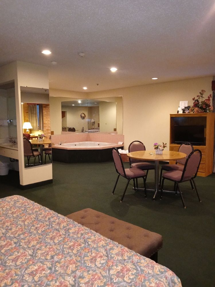 Honeymoon Single Room