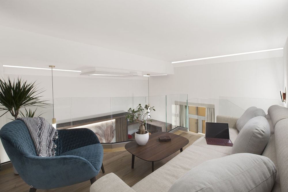 Elys Suites Family Room 6