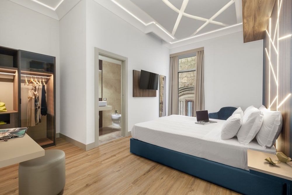 undefined Elys Suites 6