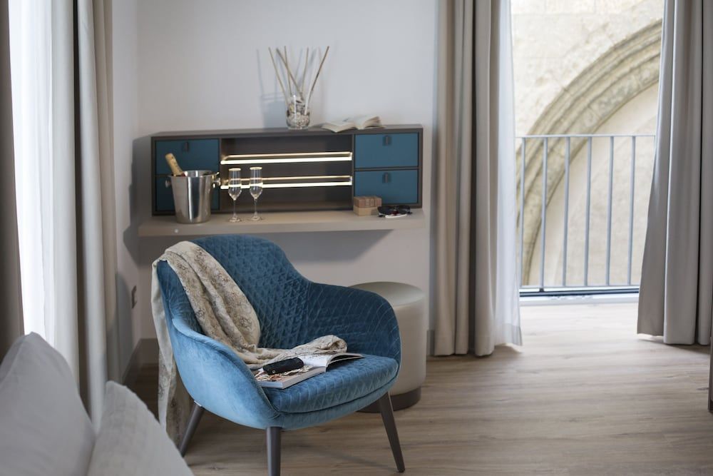 Elys Suites Superior Room 4