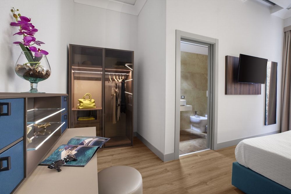 undefined Elys Suites 7