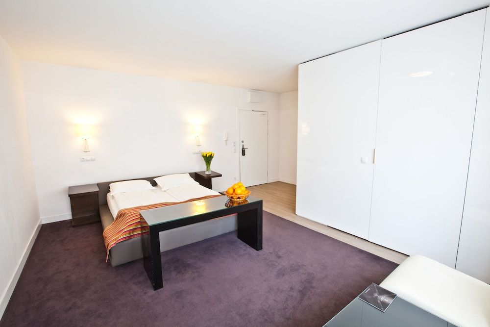 Standard Room, 1 Queen Bed