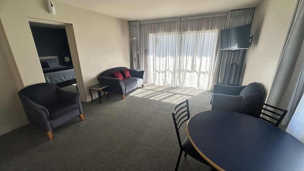 The Suites Ashburton Economy Room 2