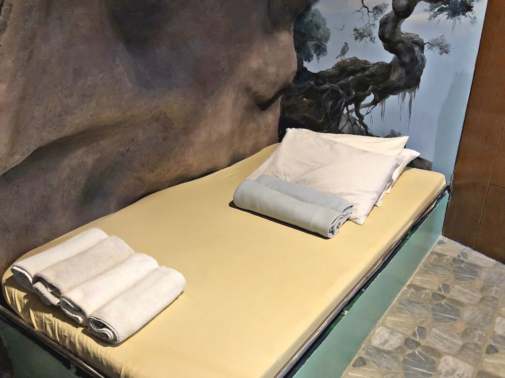 Campuestohan Highland Resort Dino Room 3