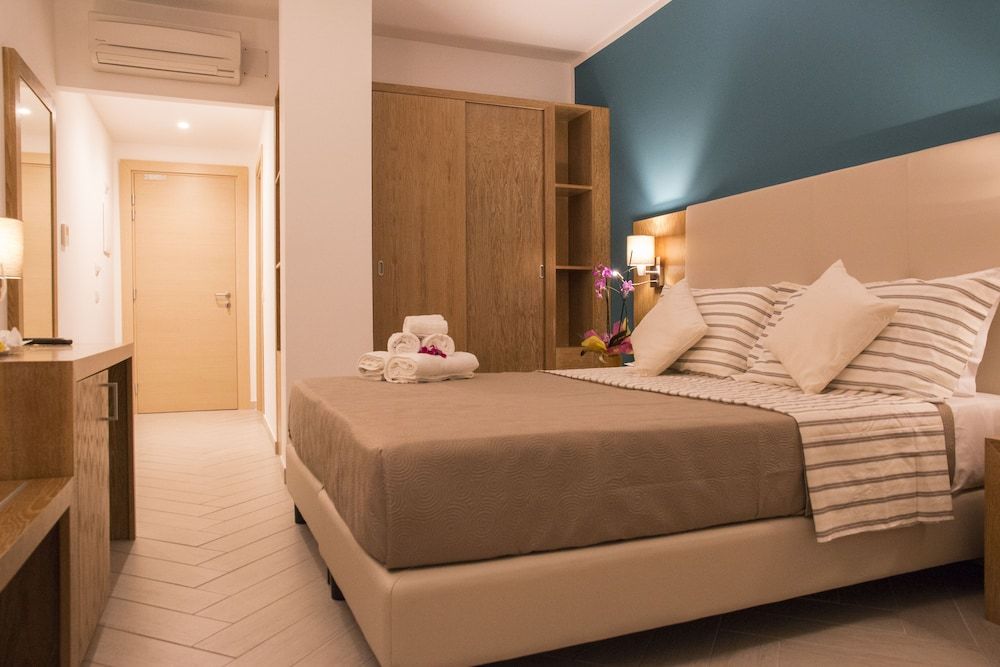 Hotel Maria Classic Quadruple Room