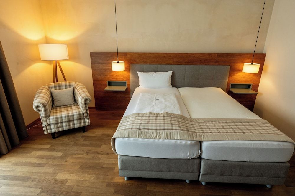 Restaurant Hotel Zum Storchen Comfort Double Room 8