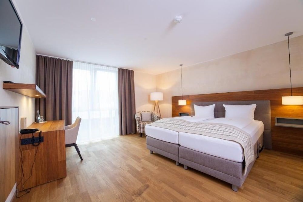 Restaurant Hotel Zum Storchen Comfort Double Room 9