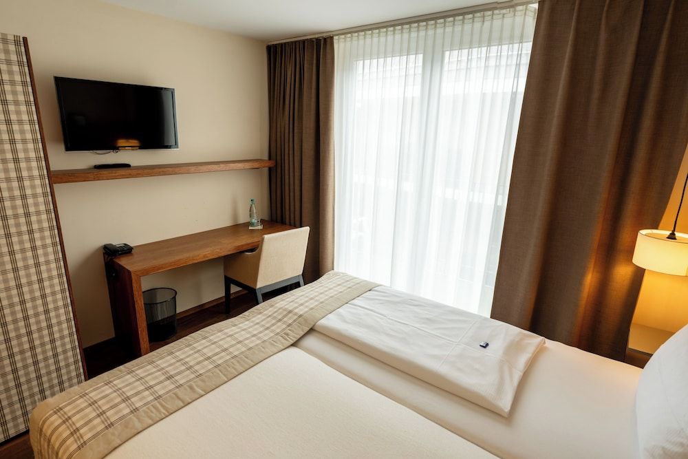 Restaurant Hotel Zum Storchen Junior Suite 4