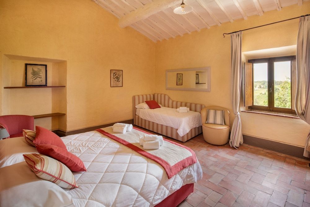 Grand Apartment