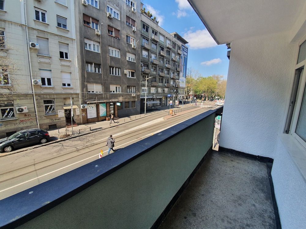 Premium Crown Suites Standard Double Room 7