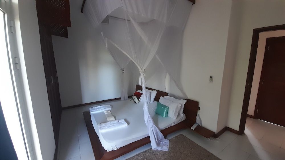 Aqua Resort Design Apartment, 1 King Bed with Sofa bed, Courtyard View 11