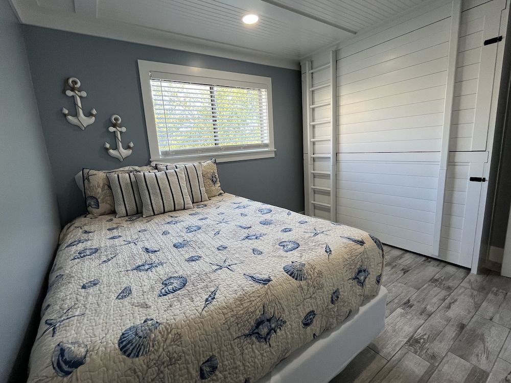 Premier Condo, 2 Bedrooms