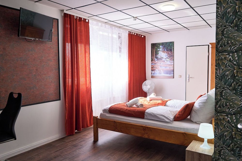 Hotel Maximo Comfort Double Room 6