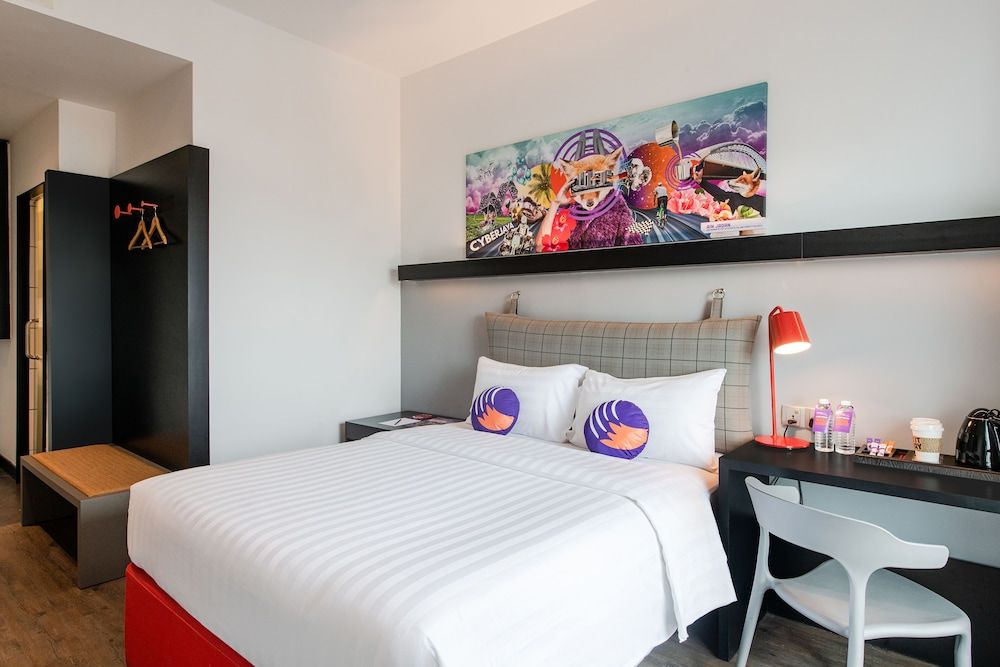 FOX Lite Hotel DPulze- Cyberjaya  by Ascott Superior Double Room 2