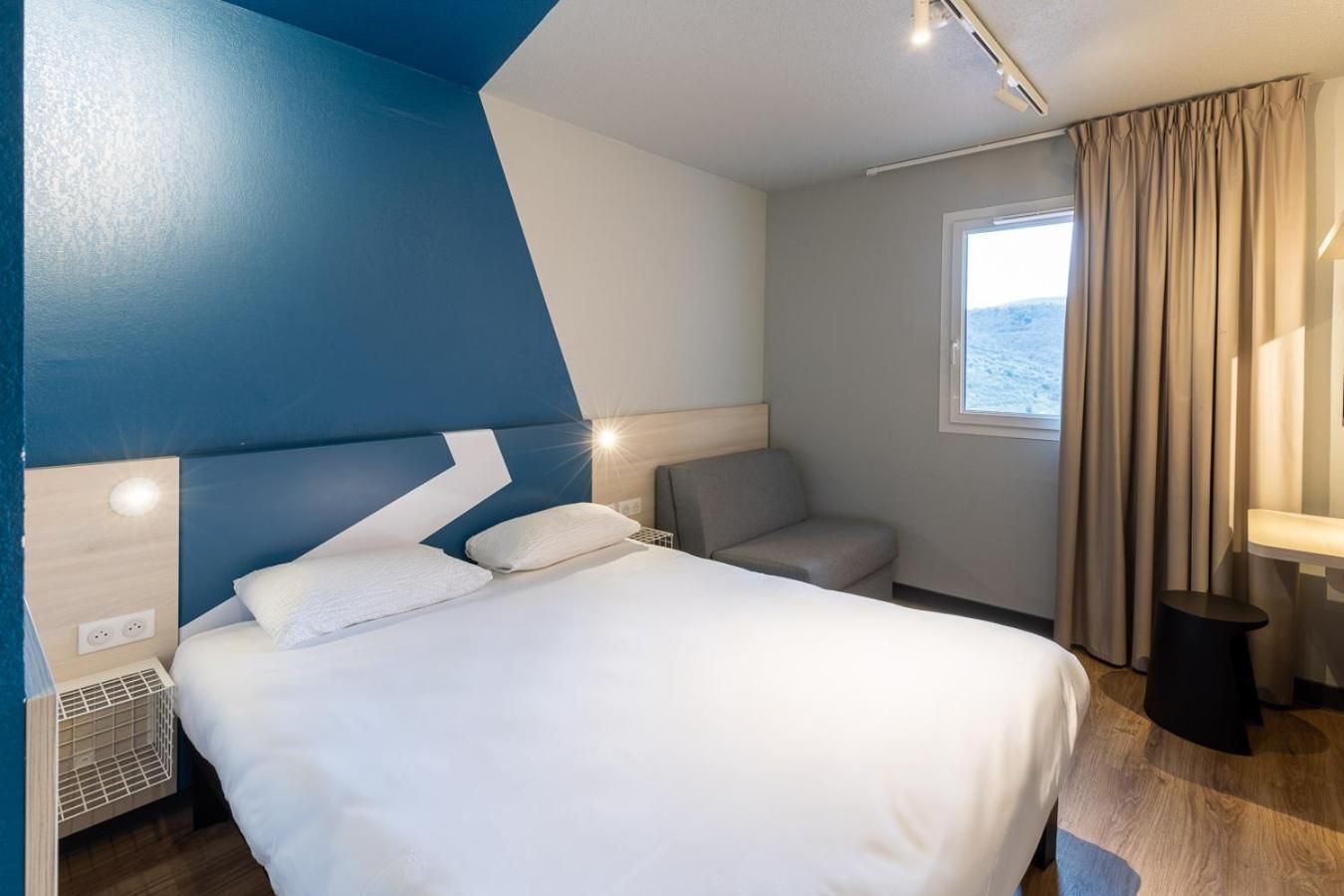 Standard Double Room with Single Bed