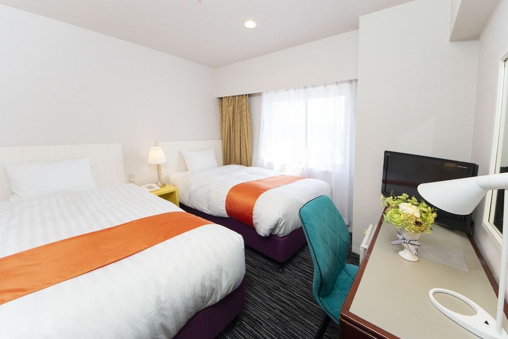 Standard Twin Room, Smoking