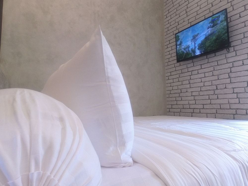 Dparagon Gajah Mada Deluxe Room 11