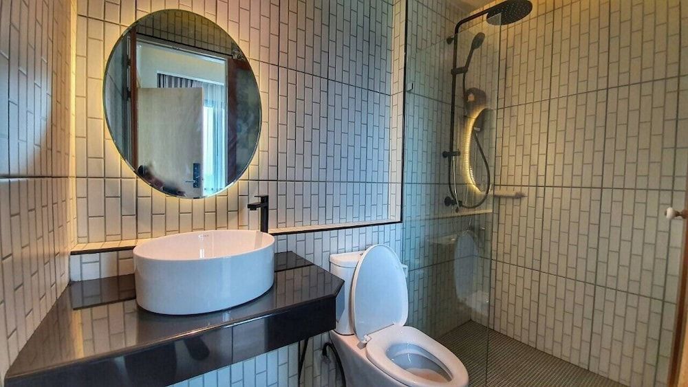 Platinum Hotel Studio, Pool View 4