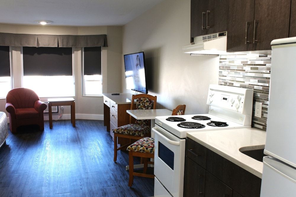 Western Budget Motel 1 Standard Double Room, 2 Queen Beds 7