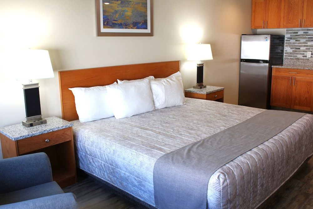 Western Budget Motel 1 Standard Studio Suite, 1 King Bed 4