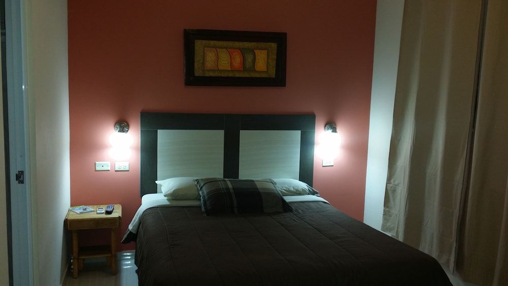 Double Room, 1 Queen Bed